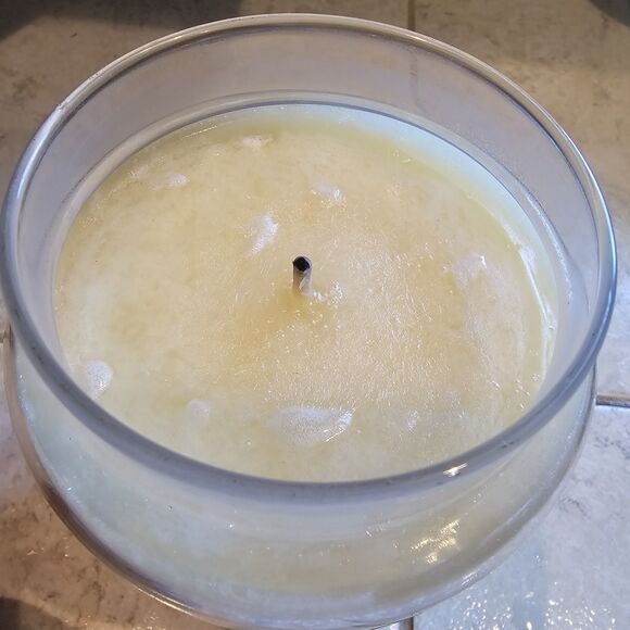 Yankee Candle Christmas Cookie Scent 22 oz. Large Jar Candle Holiday - Picture 4 of 5